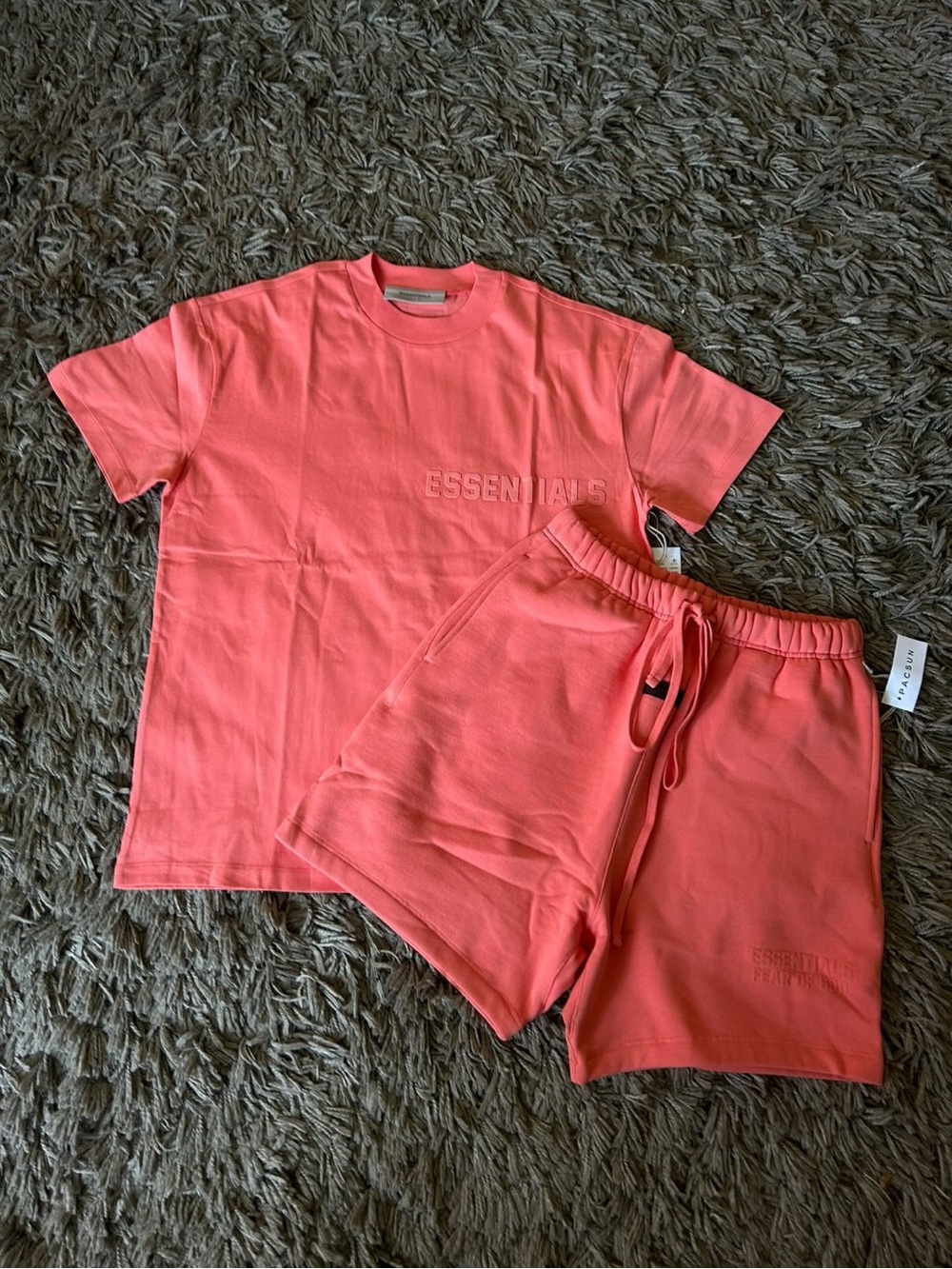 Fear of God Essentials SS22 Coral T-Shirt & Shorts Set Size Small Brand New